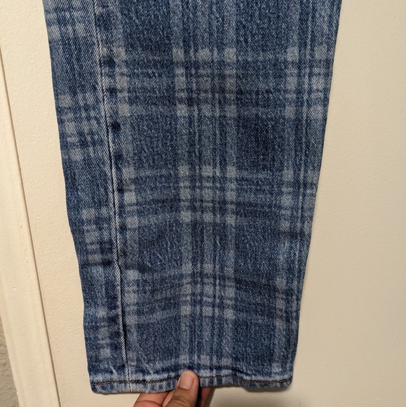 Plaid wedgie straight fit capris size 27 - Picture 6 of 7